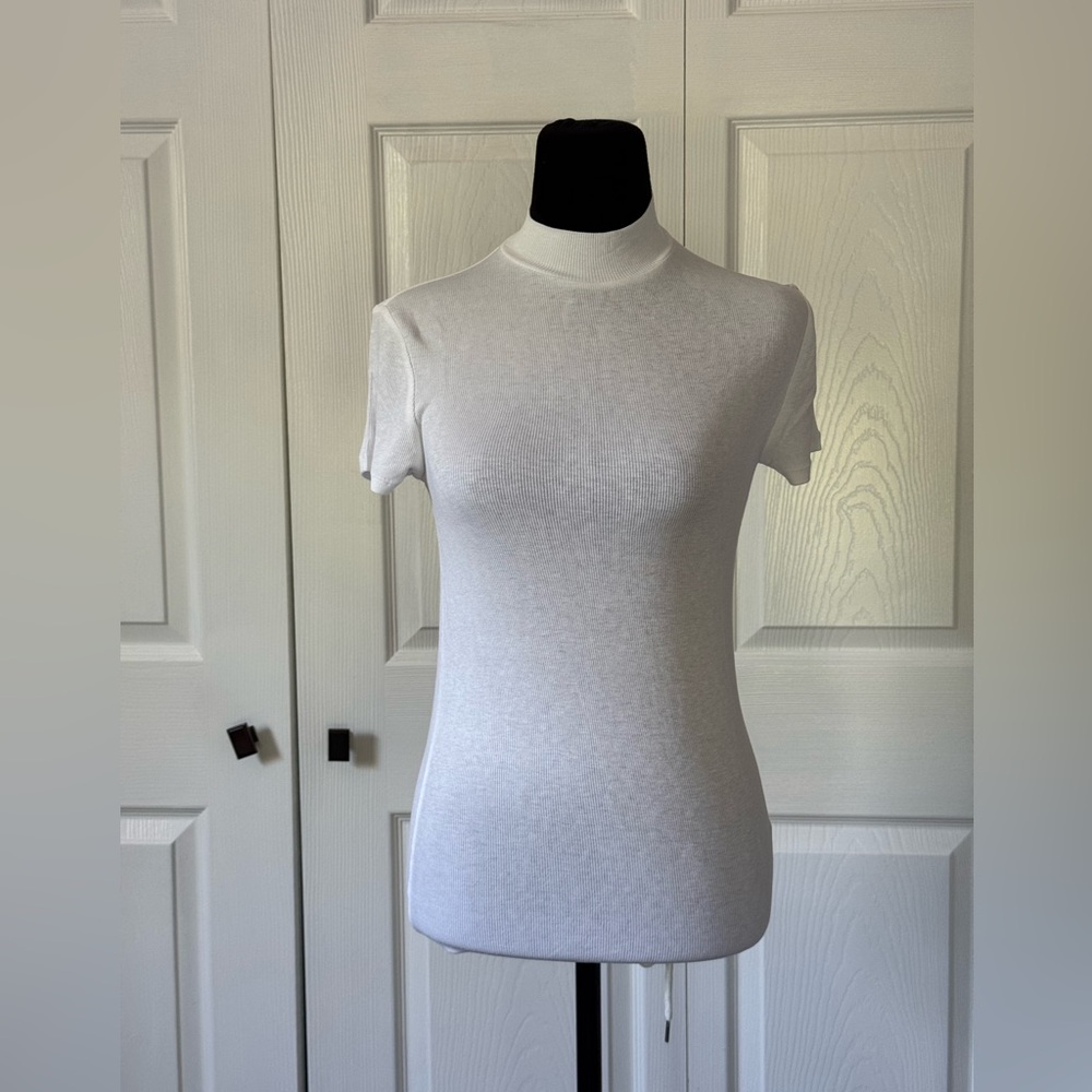 Express Fitted White Short Sleeve Mock neck Tee